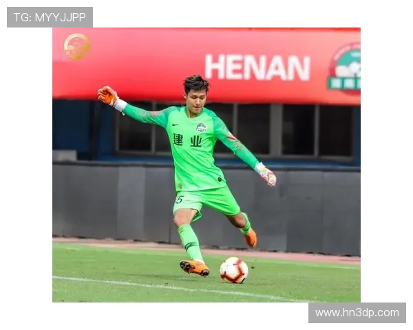 谢幕！史成龙首次中超首发献尴尬失误，尹鸿博泪洒赛场遗憾退役